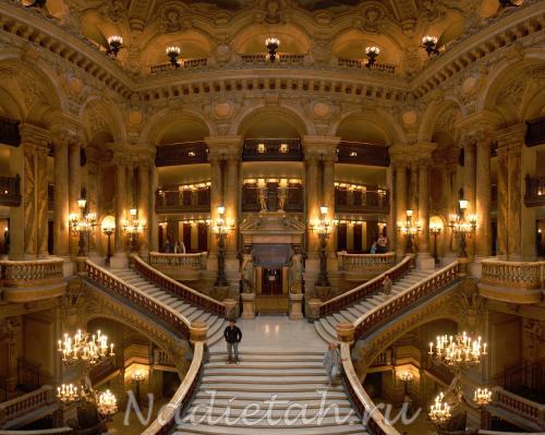 opera_garnier_grand_escalier.jpg