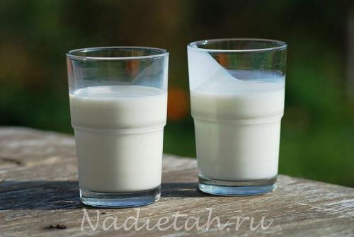 milk_glasses.jpg
