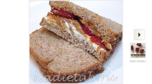 for_the_picky_eater_-_peanut_butter_berry-wich_.jpg